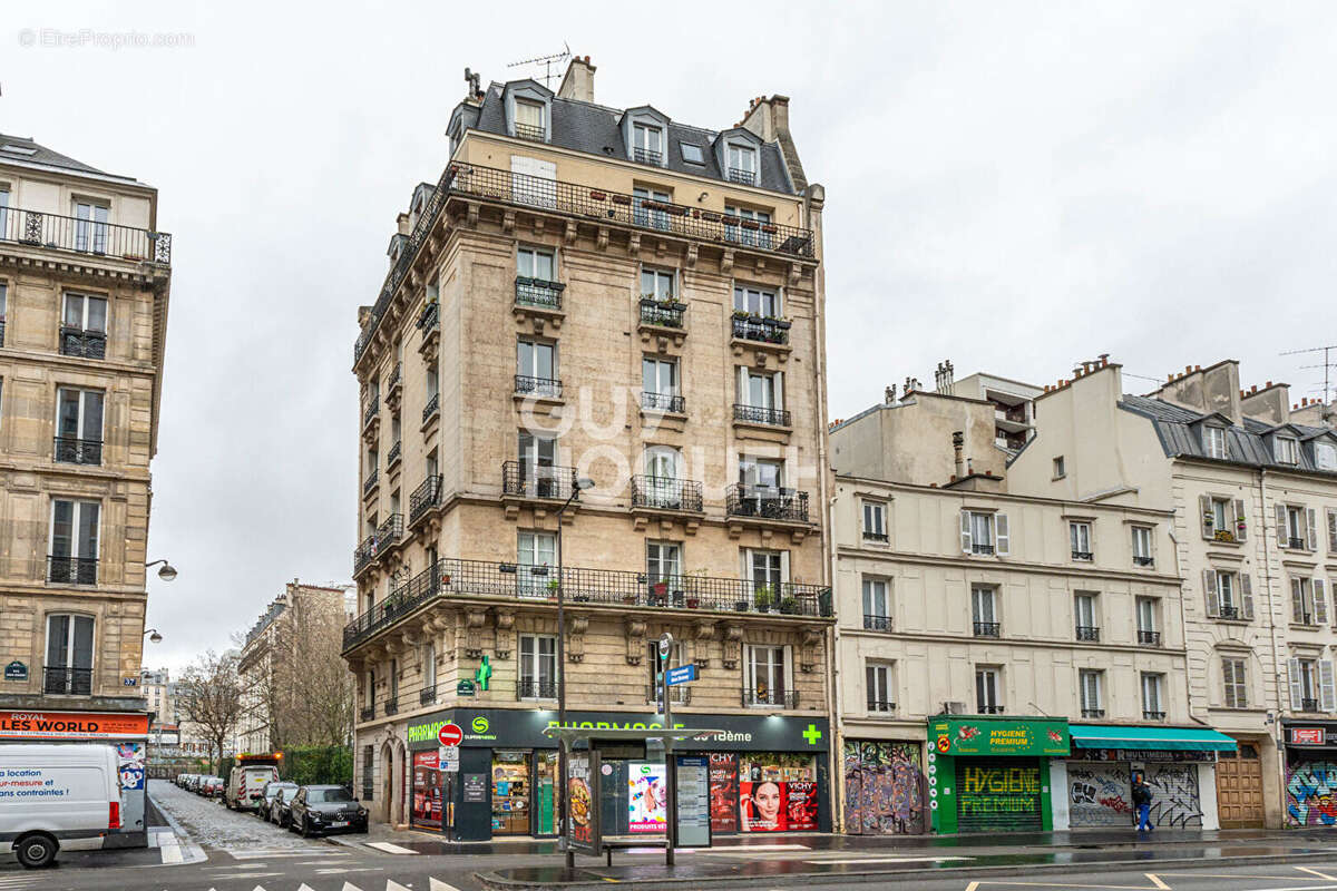 Appartement à PARIS-18E