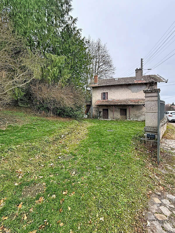 Maison à SAINT-BONNET-LE-CHATEAU