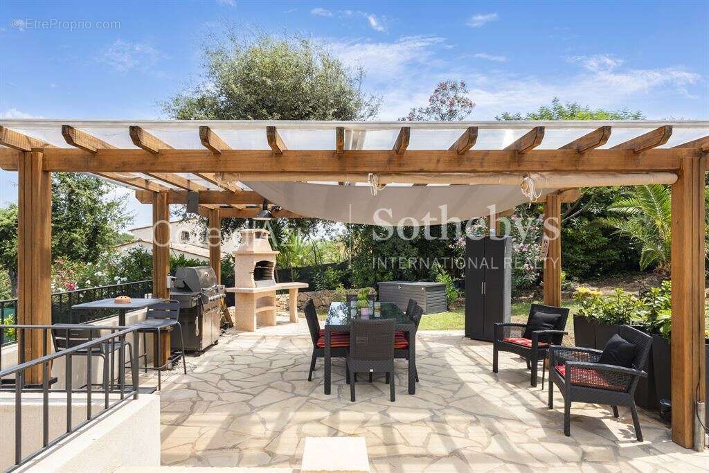 Maison à MOUGINS