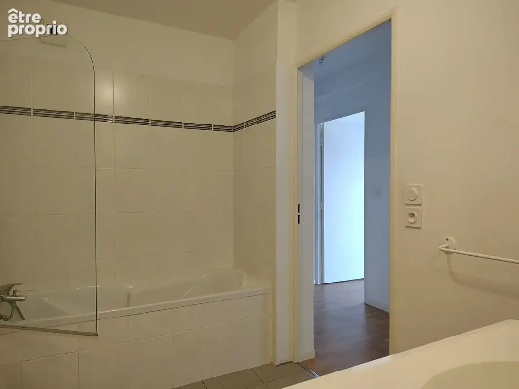 A vendre - Appartement T3 de 66.83 m2 + garage - photo 9