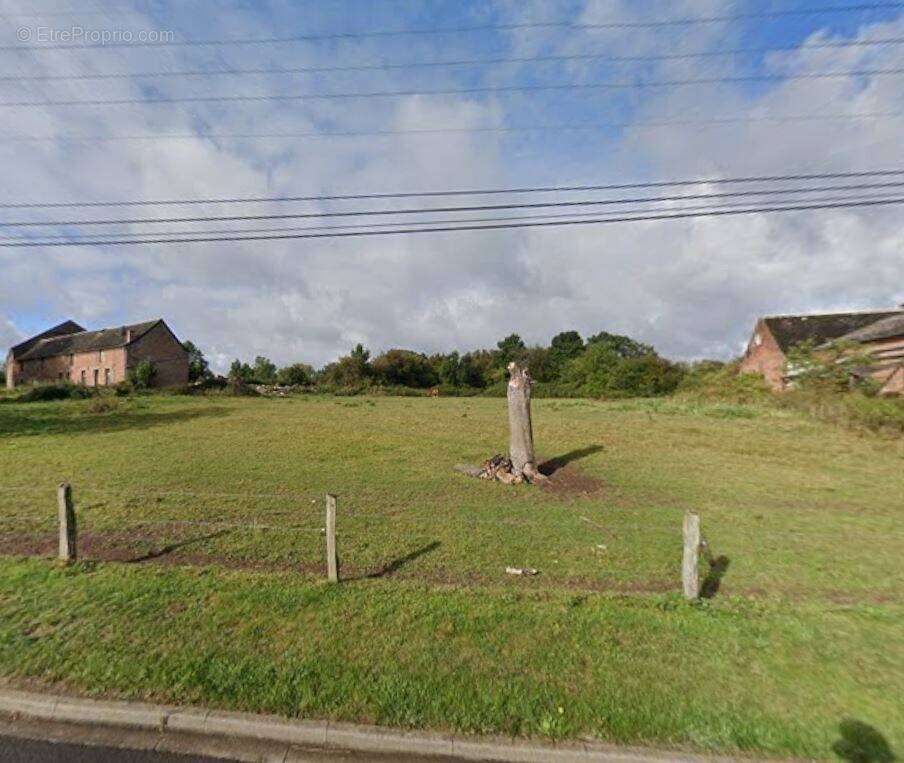 Terrain à MECQUIGNIES