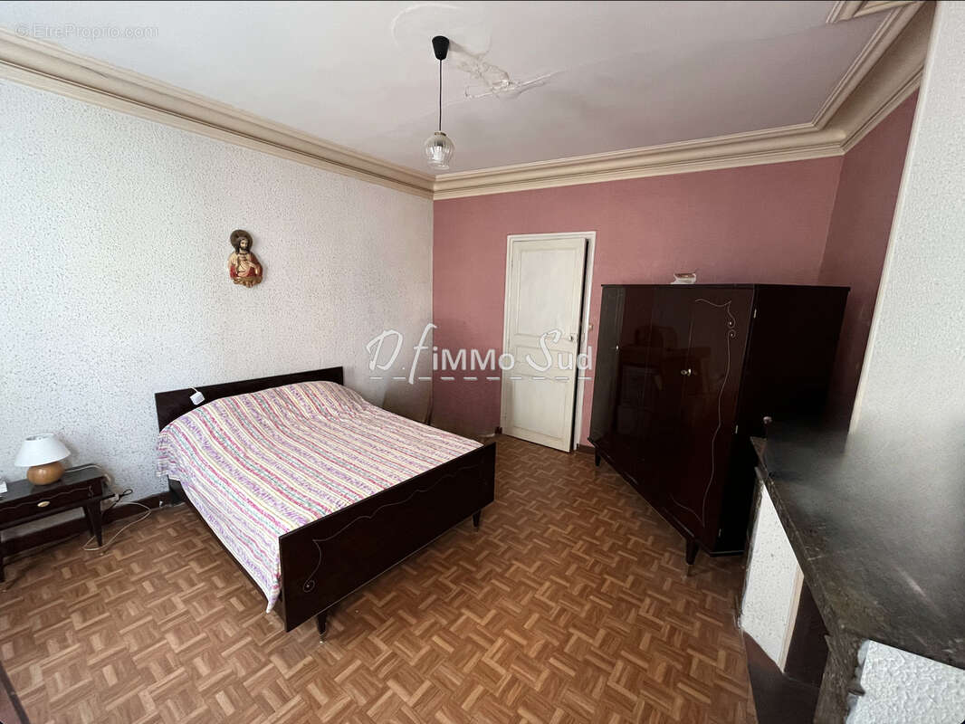 Maison de ville de 110 m2 avec terrasse tropezienne - photo 8