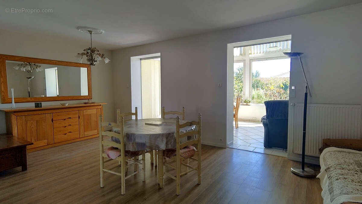 Maison à CHAZAY-D'AZERGUES