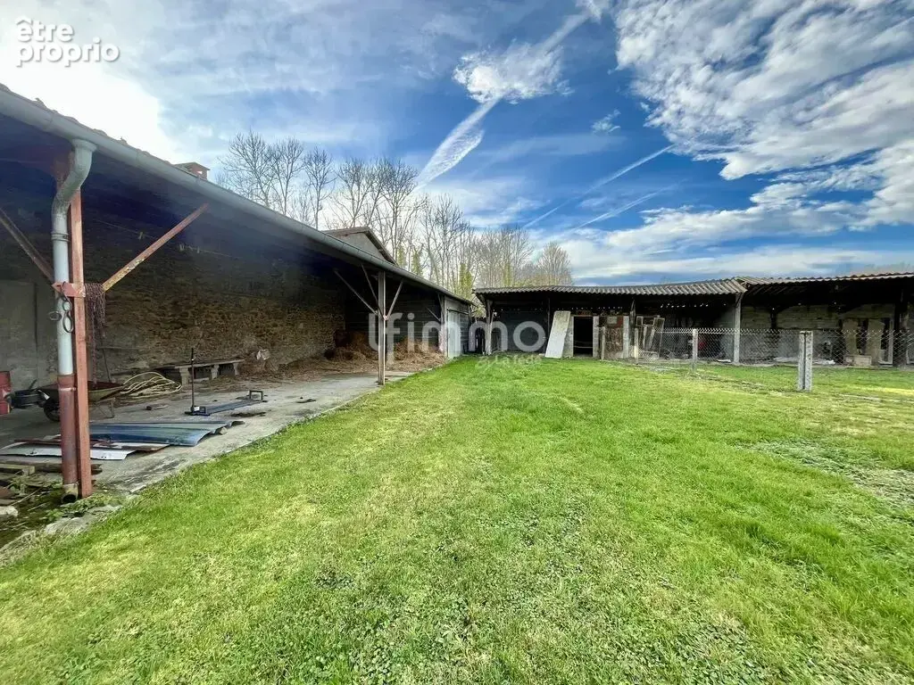 Maison + ferme rénovée sur 1 ha avec bois - photo 10