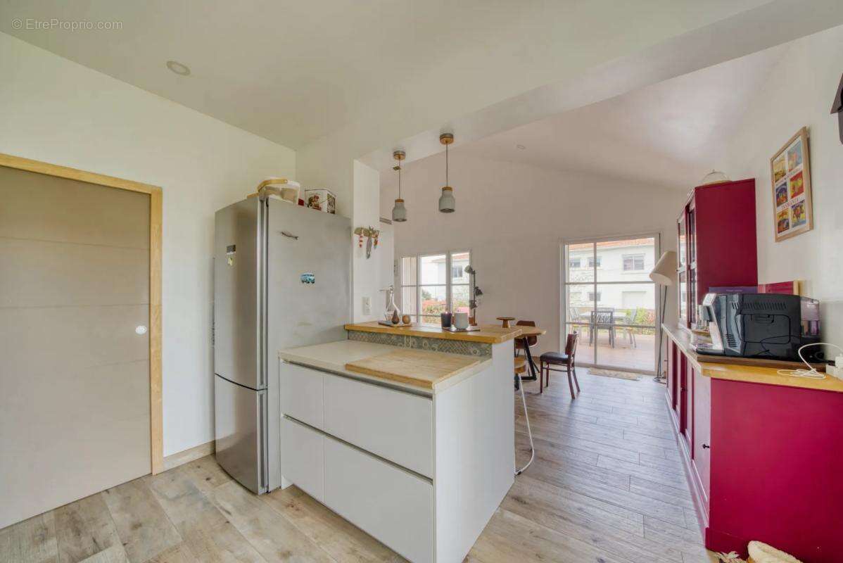 Maison à SAINT-GEORGES-DE-DIDONNE