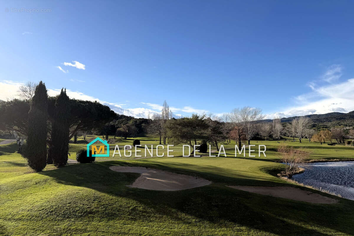 Appartement à MANDELIEU-LA-NAPOULE