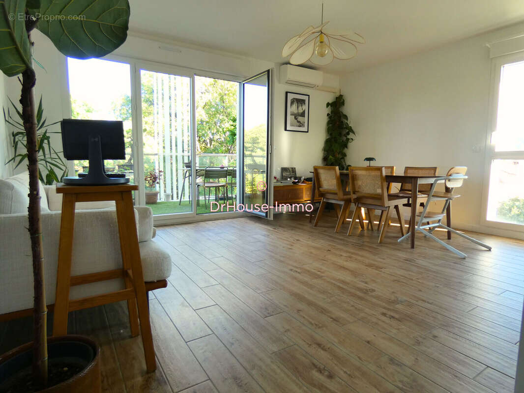 Appartement à MARSEILLE-9E