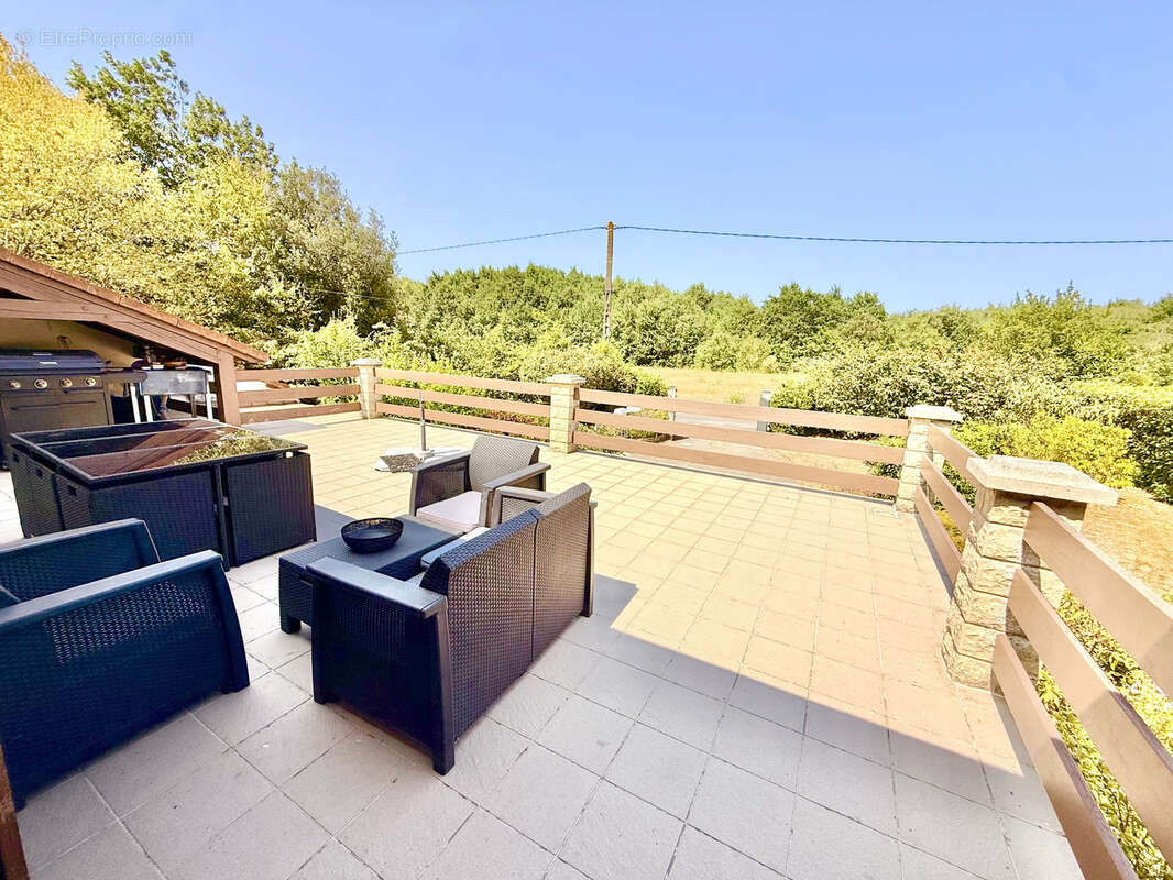 Exclusivite ! a vendre a saint aignan de grand lieu jolie maison familiale de 180 m2 - 4 chambres + 1 bureau + - photo 9