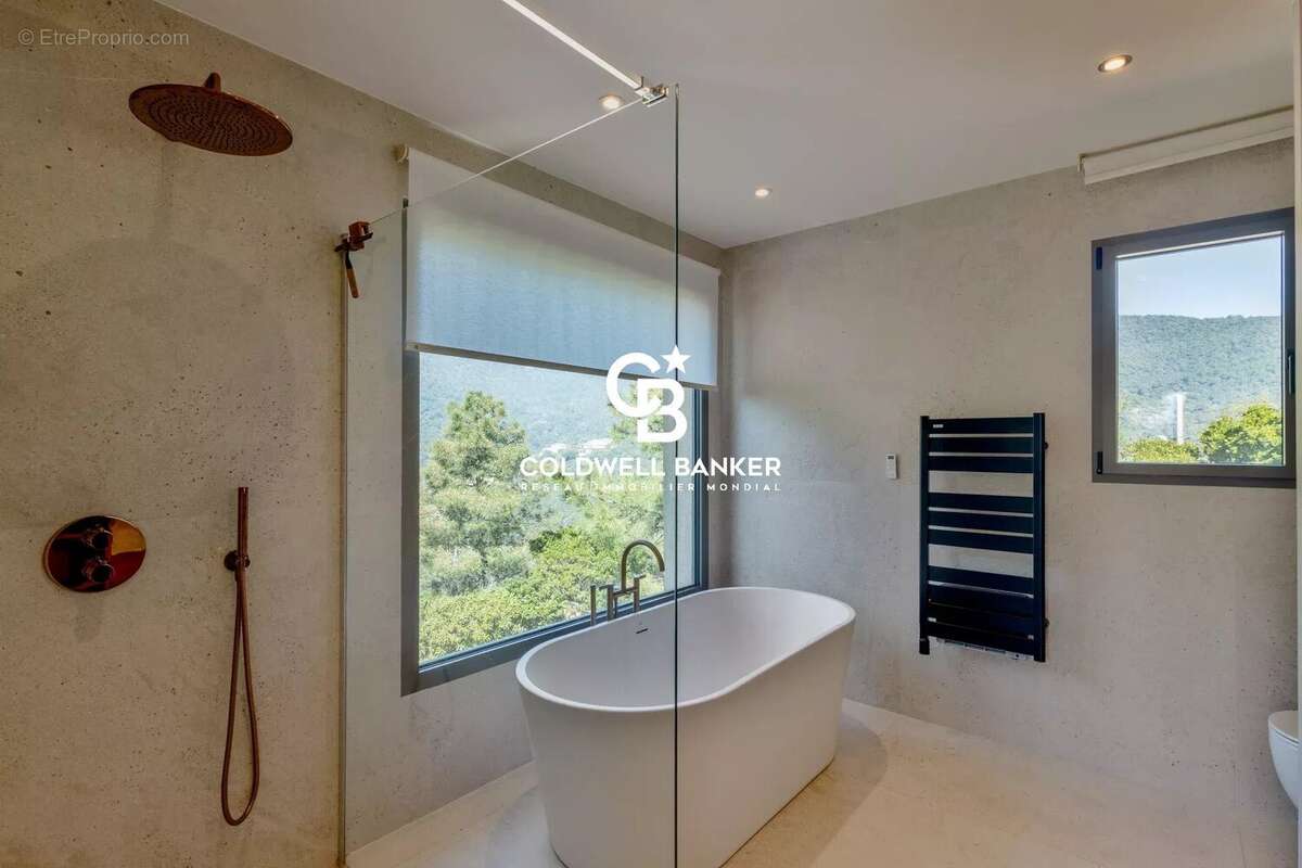 Maison à RAYOL-CANADEL-SUR-MER