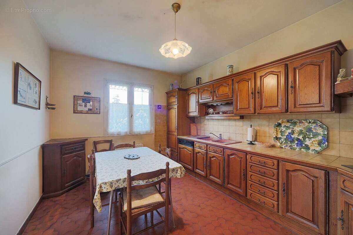 Lauzerte - Une adresse stratégique aux multiples possibles, entre projet professionnel et maison de famille - photo 14