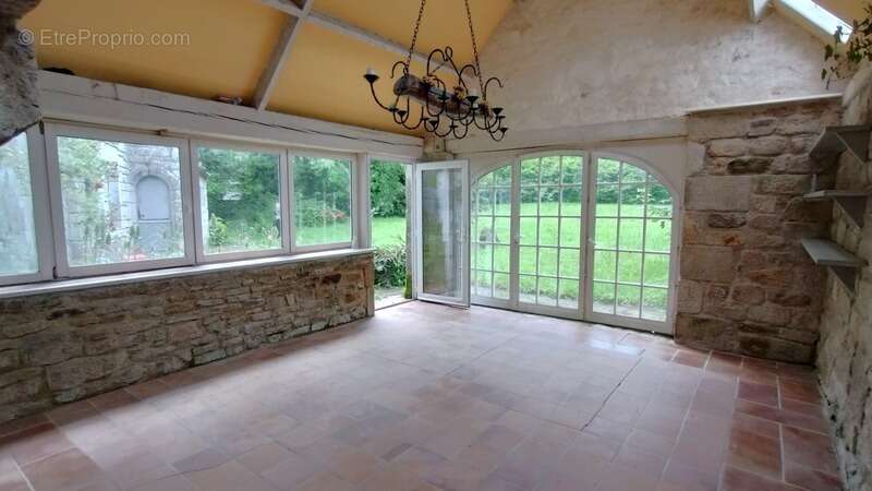 Maison à LOCRONAN