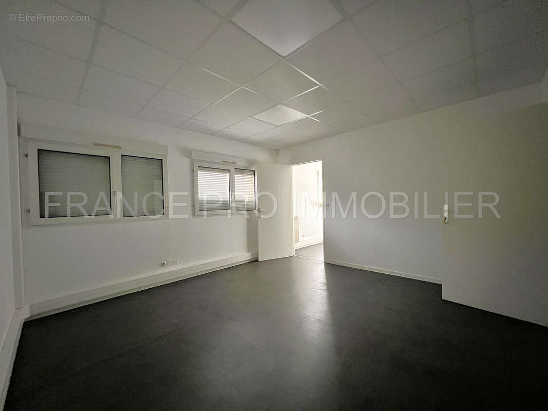 Commerce à CHERBOURG-OCTEVILLE