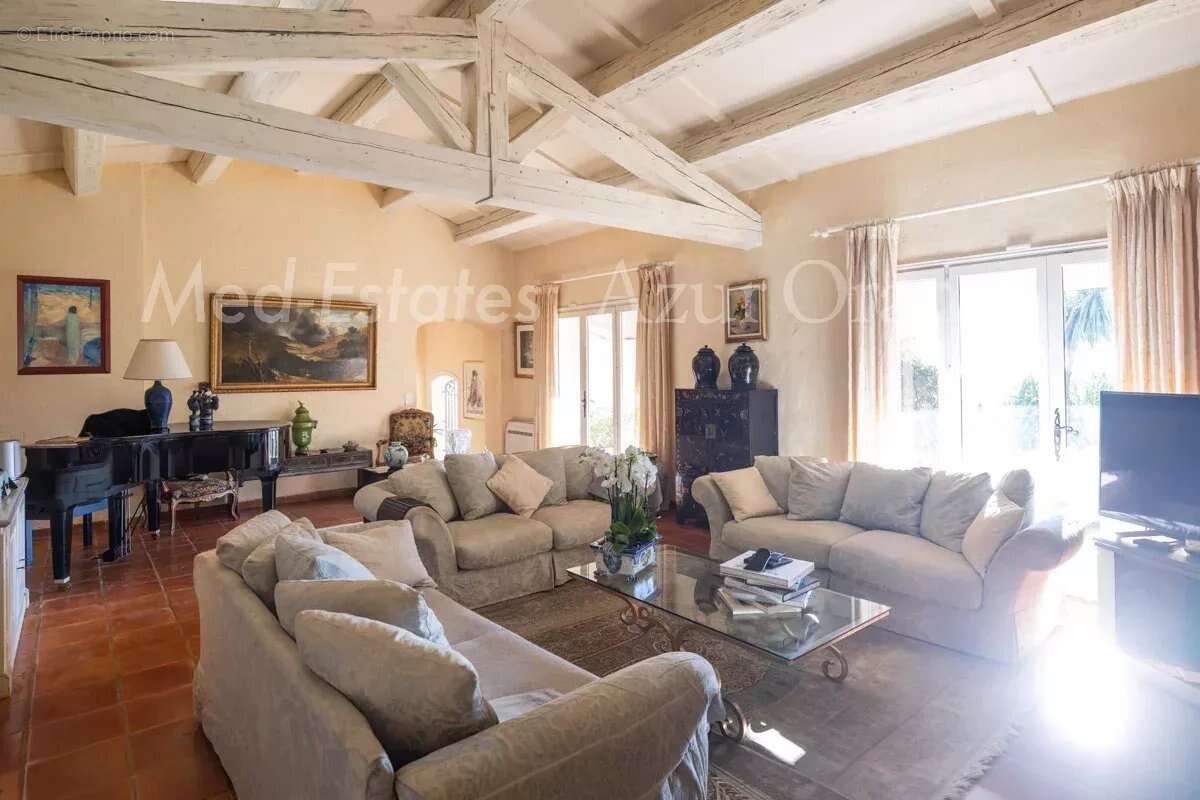 Maison à LA GARDE-FREINET