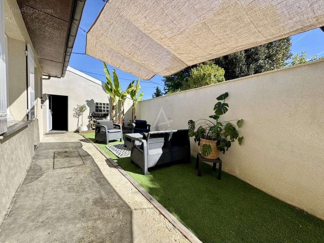 Maison à QUINSAC