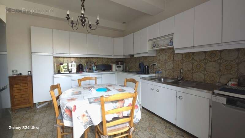 Maison à QUARANTE