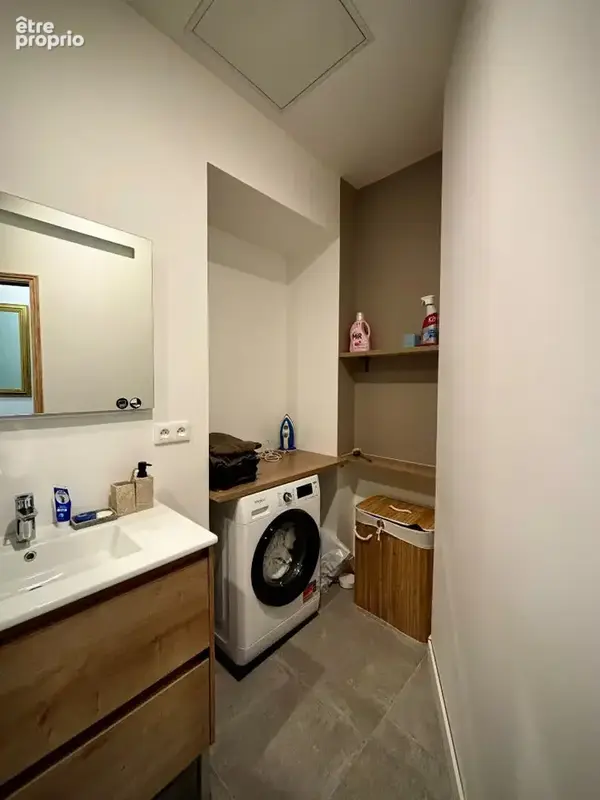 Laval coeur de ville appartement de plein pied, avec cour privative. - photo 6