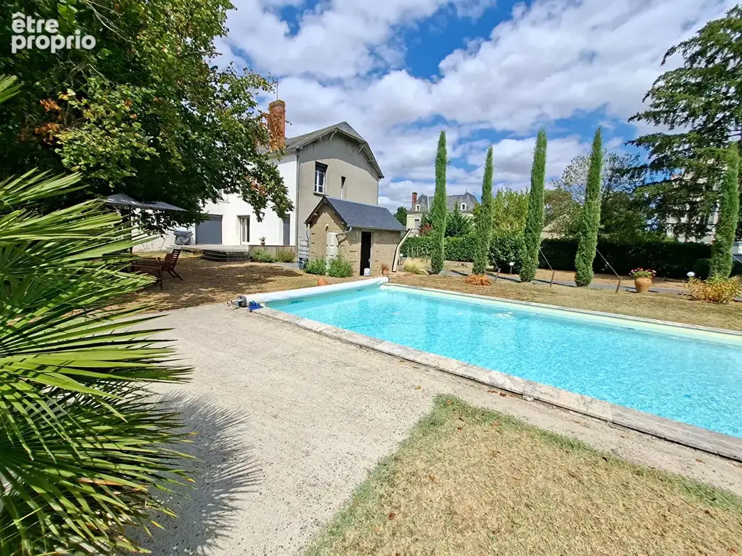 Maison 6 pièces 158 m² à vendre à Oyre (86220) - photo 2
