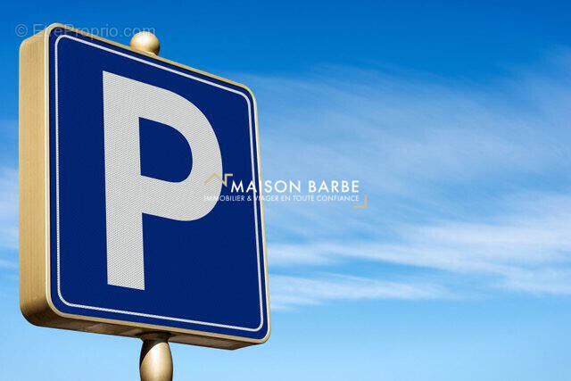 Parking à COYE-LA-FORET