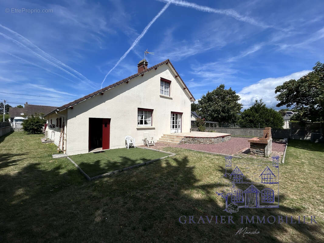 Maison à SAINT-GERMAIN-SUR-AY