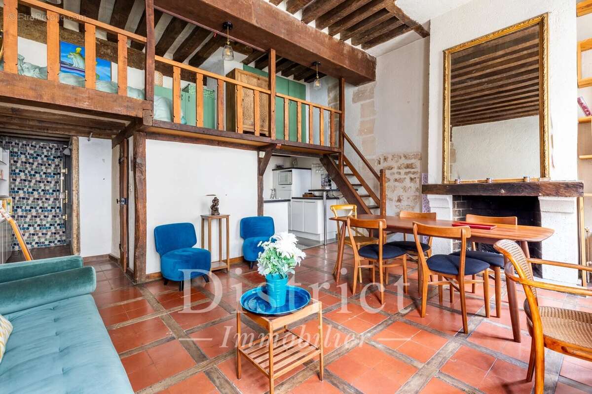 Appartement à PARIS-6E