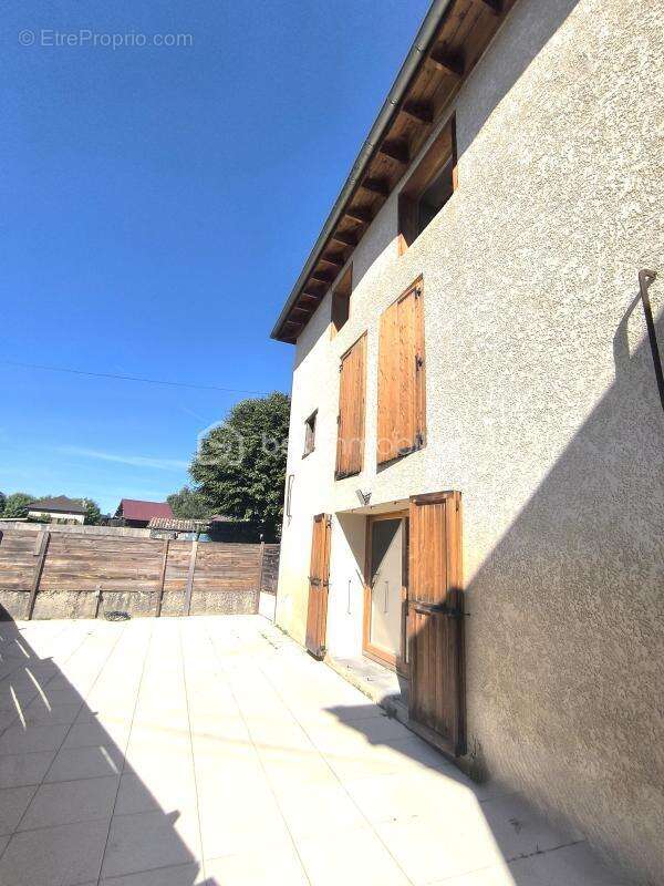 Maison à SAINT-JEAN-DE-MOIRANS