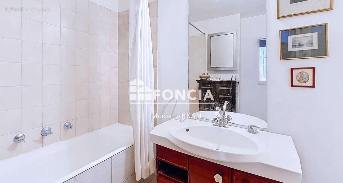 Appartement à PARIS-20E