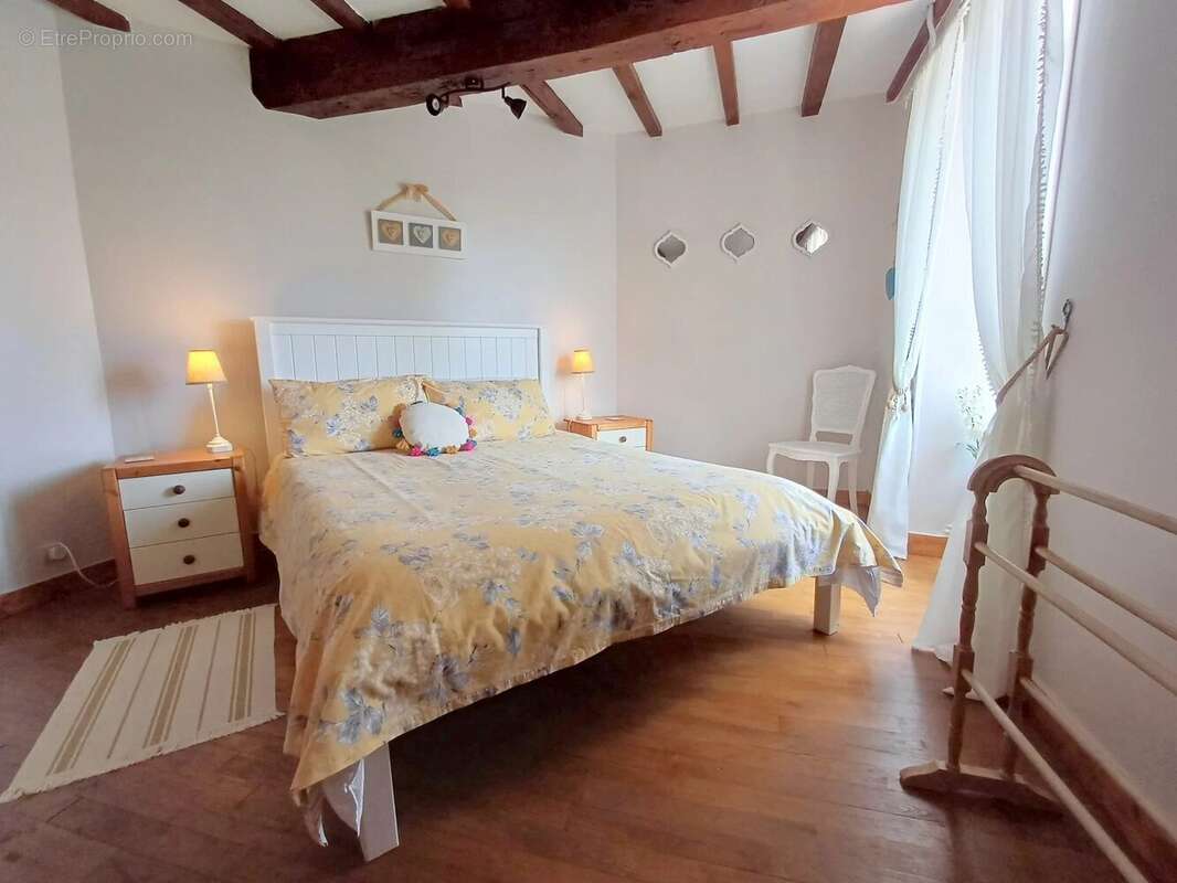 Maison à AUBETERRE-SUR-DRONNE