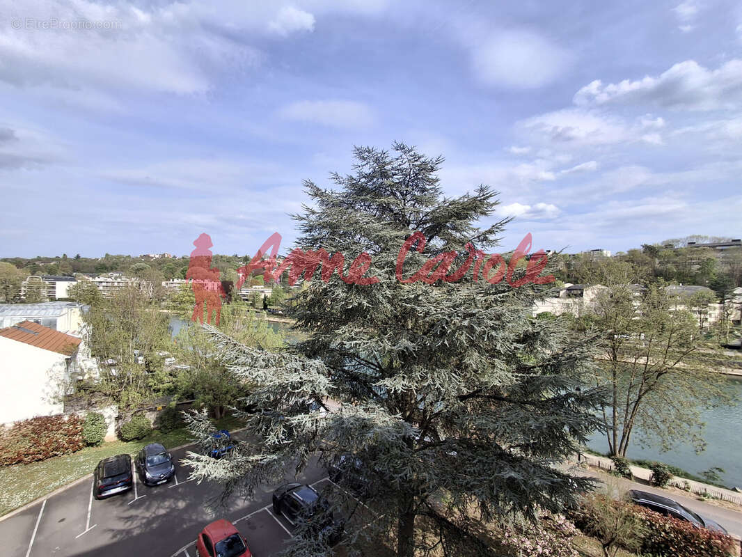 Appartement à LE PERREUX-SUR-MARNE