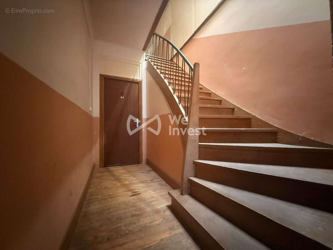 Appartement 320 m² à Stenay  - photo 5