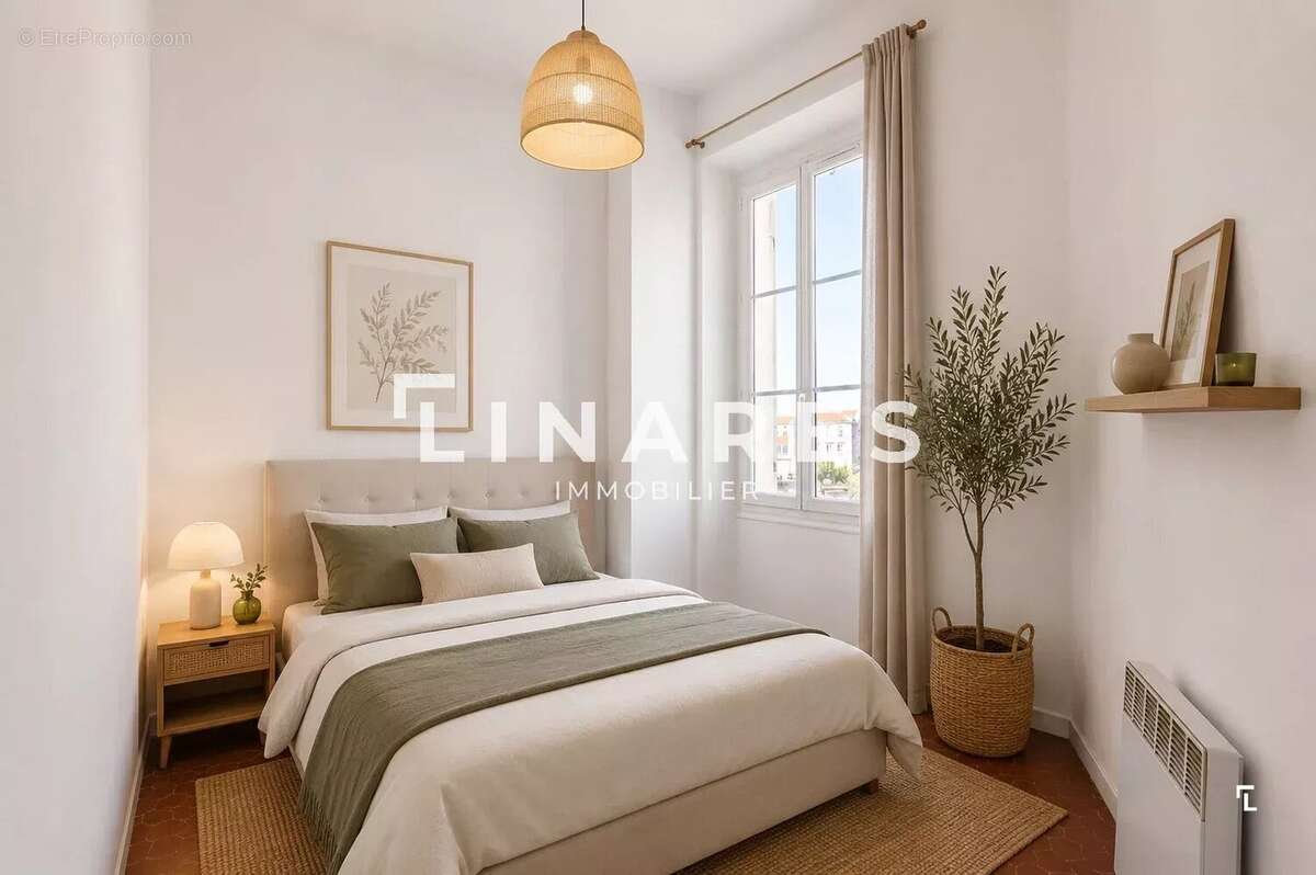 À DEUX PAS DU PORT - Appartement T3 de 52m2 - 13002 Hôtel-de-Ville - photo 5