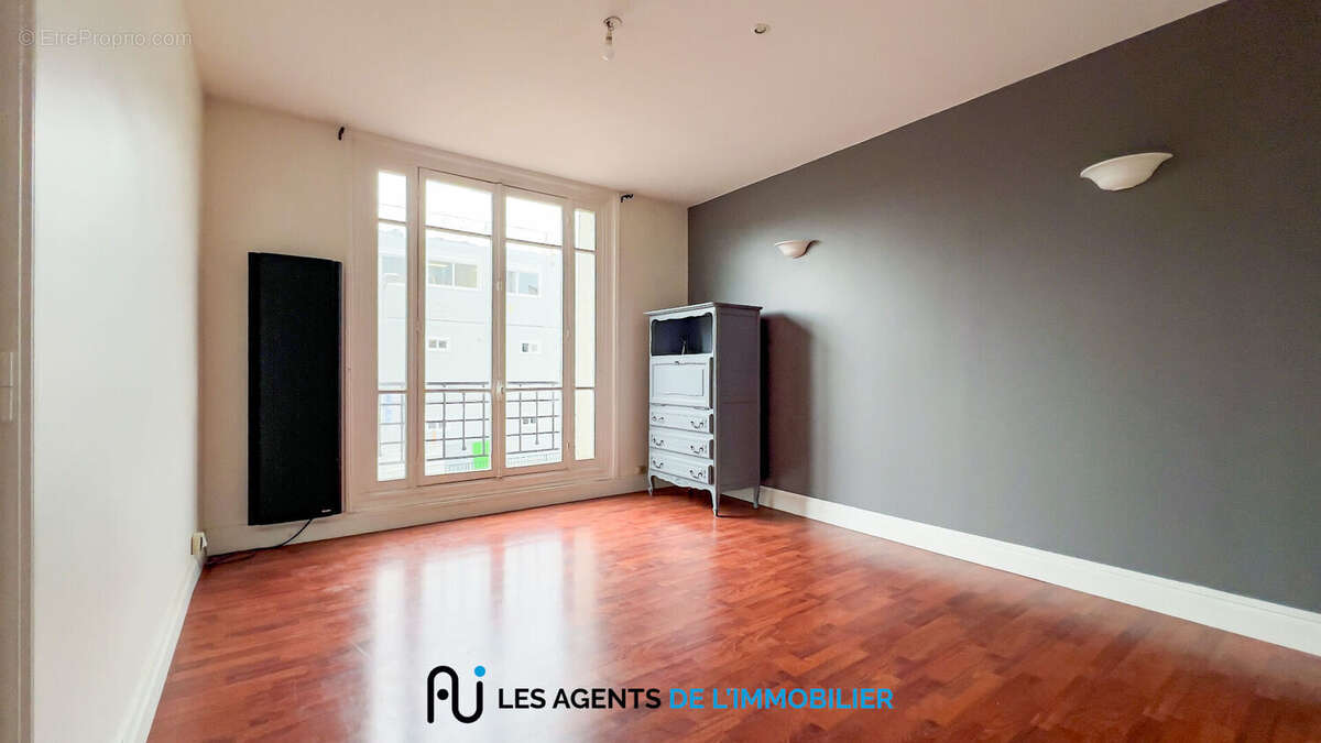 Appartement à NANTERRE