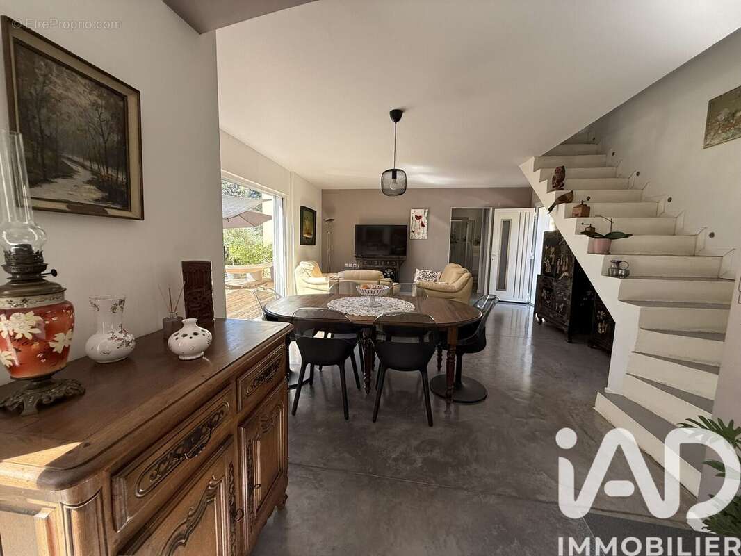 Photo 4 - Maison à CUERS