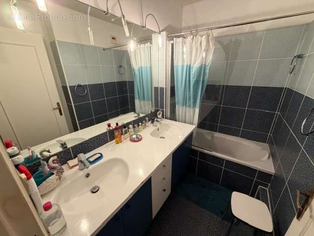 Appartement T5 de 87 m² à vendre – Terrenoire - photo 3
