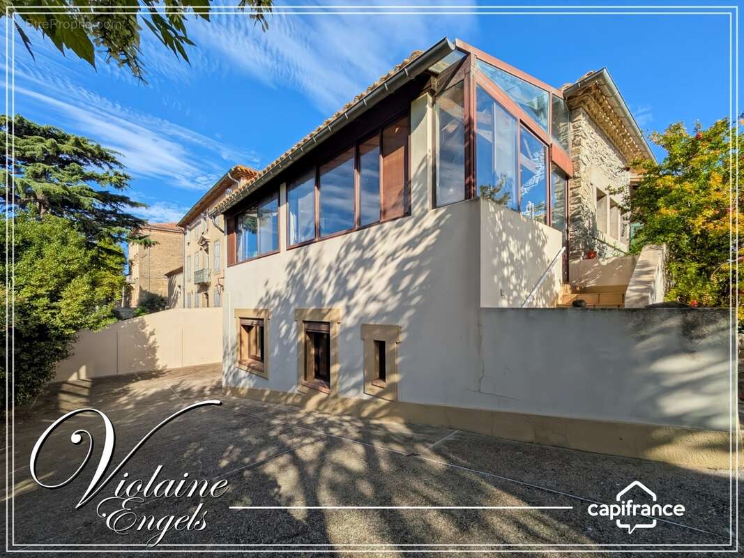 Grande maison familiale avec dépendances, piscine et vaste atelier à Pépieux (Aude – Minervois) - photo 15
