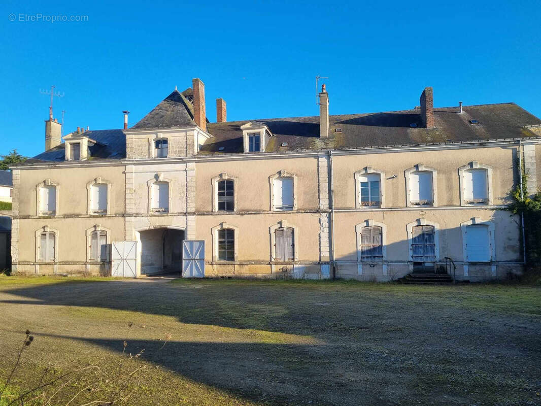 Maison à SAINT-CALAIS