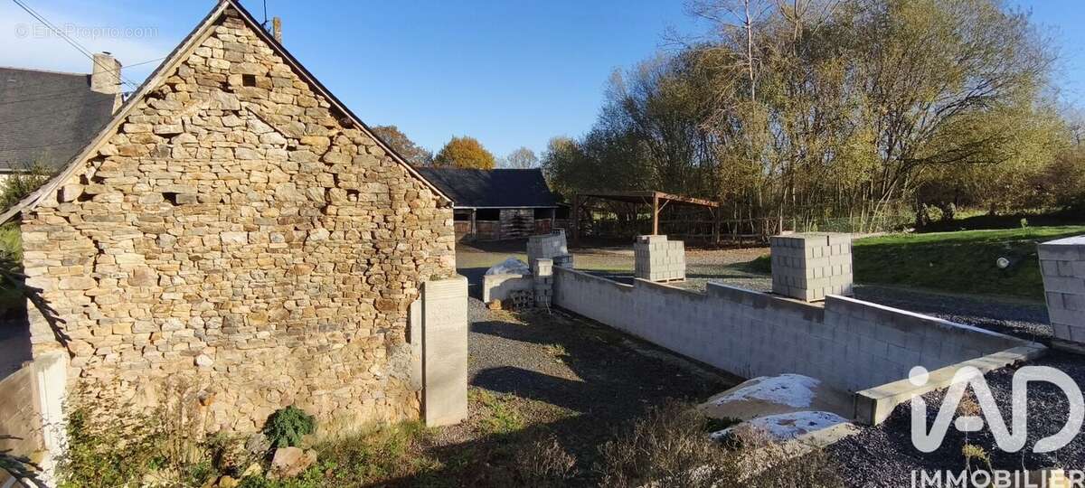 Photo 9 - Maison à MECE