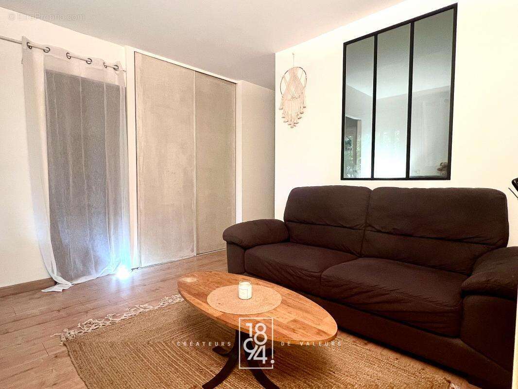 Appartement à MARSEILLE-8E