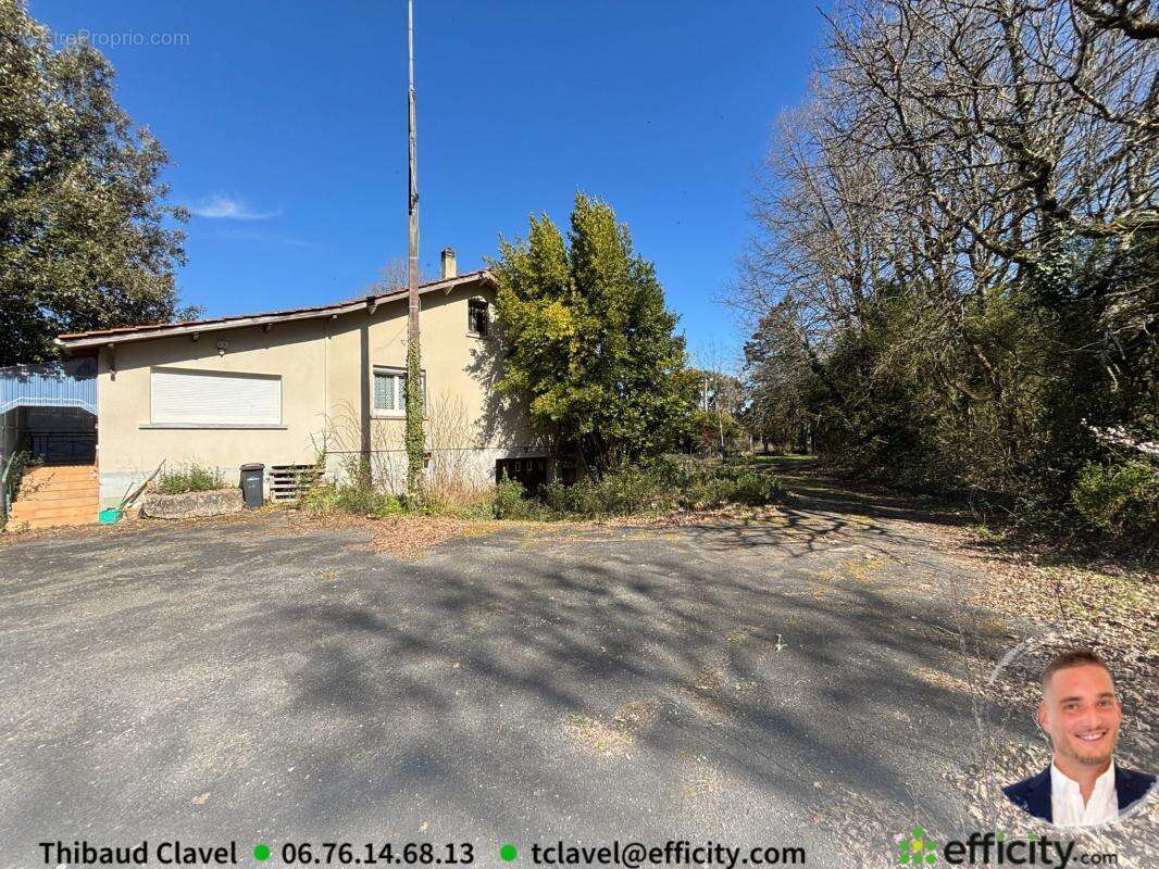 Maison à LA COURONNE