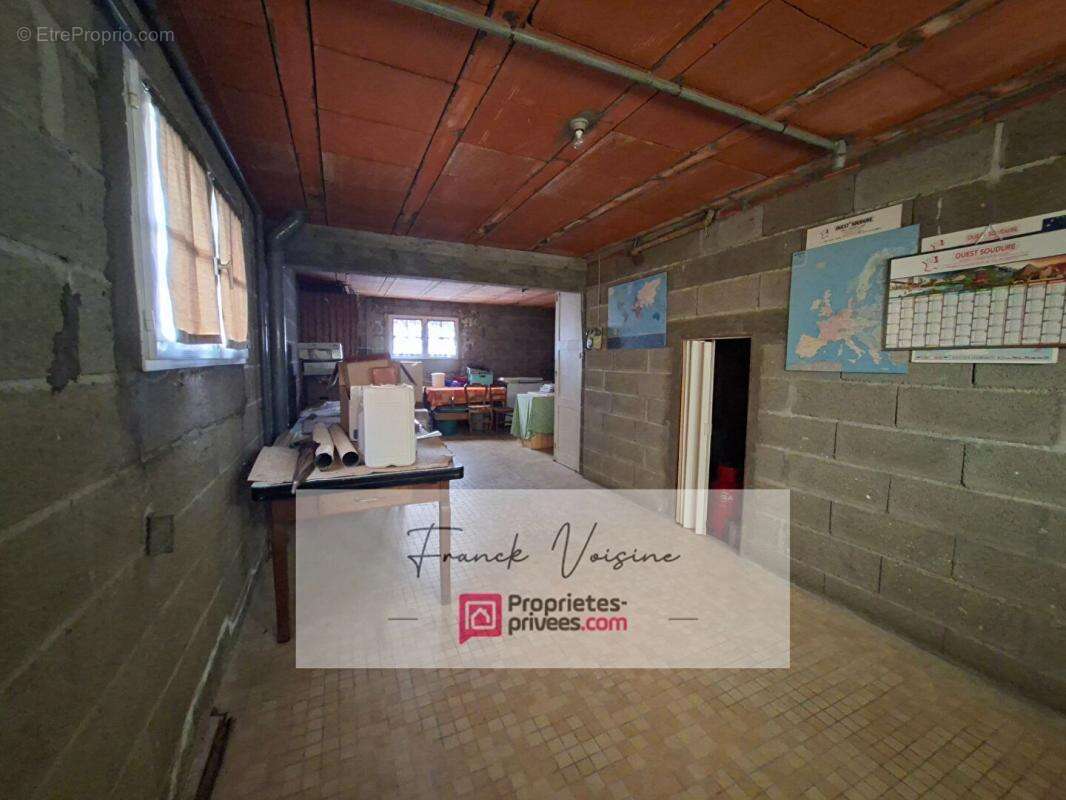A VENDRE à Saint Paul en Pareds, maison de 137 m2 avec 2 chambres et 1 studio en sous-sol sur une parcelle de 848 m2 env - photo 16