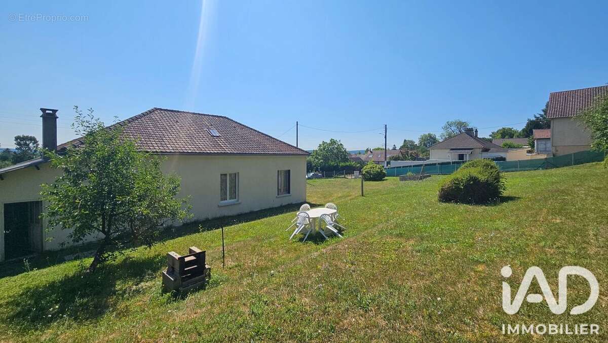 Maison 81 m² à Venables  - photo 8