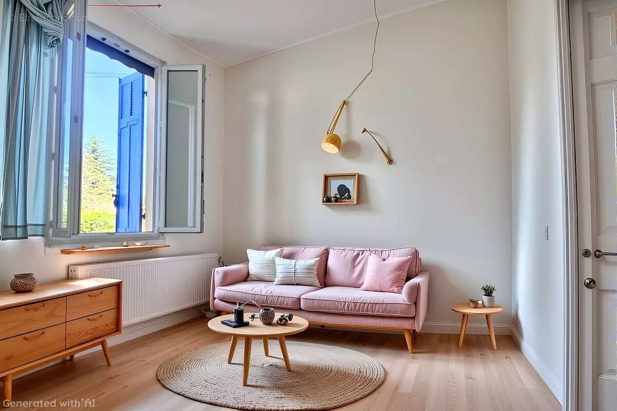 Maison à NANS-LES-PINS