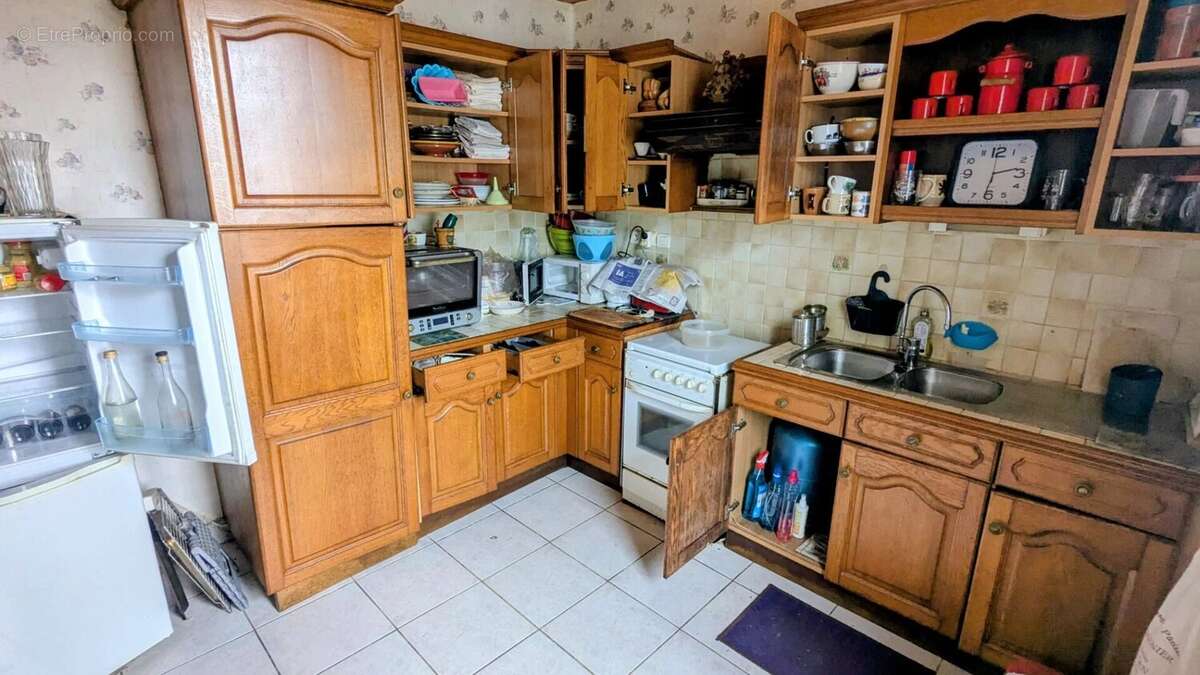 Maison à PLONEVEZ-PORZAY