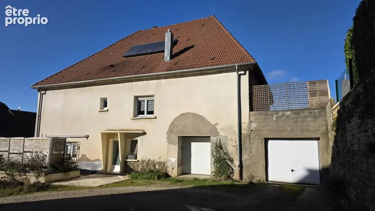 EN EXCLUSIVITÉ : Maison de Caractère au Cœur de Navenne - photo 3