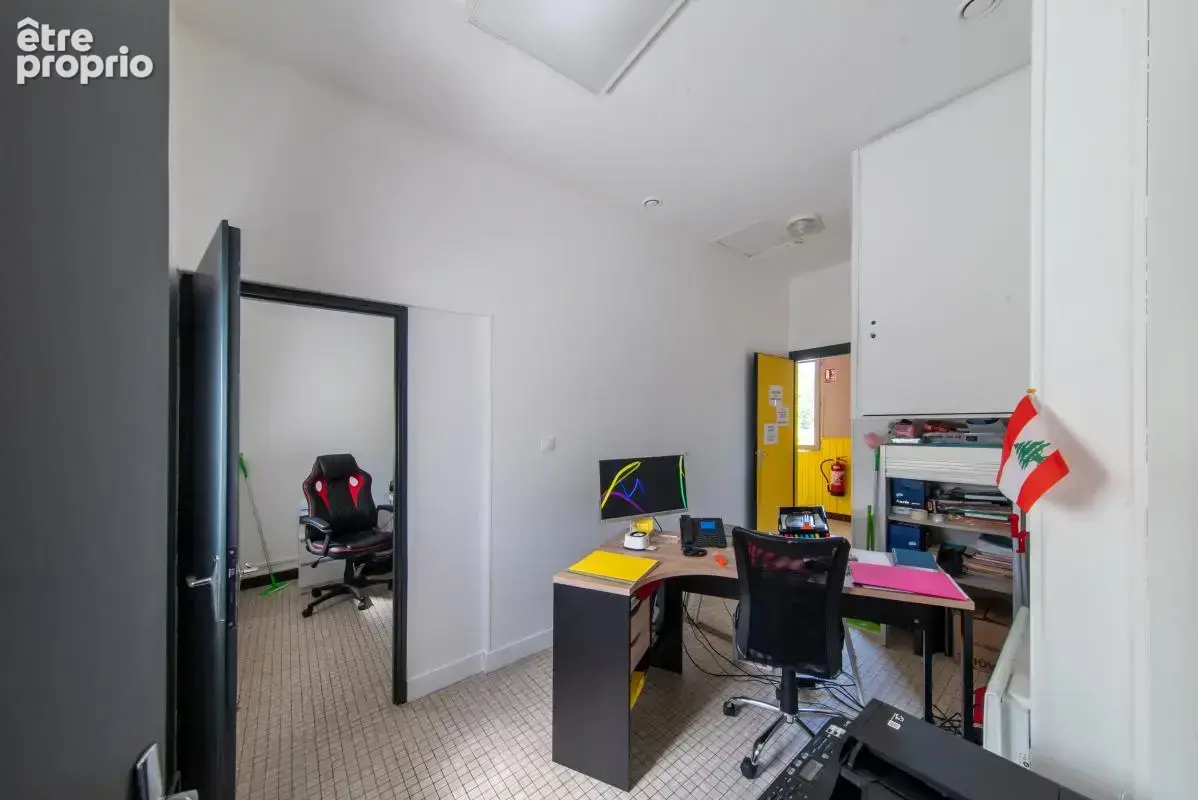 Immeuble loué - 211 m² - Ruffec (16) - photo 7