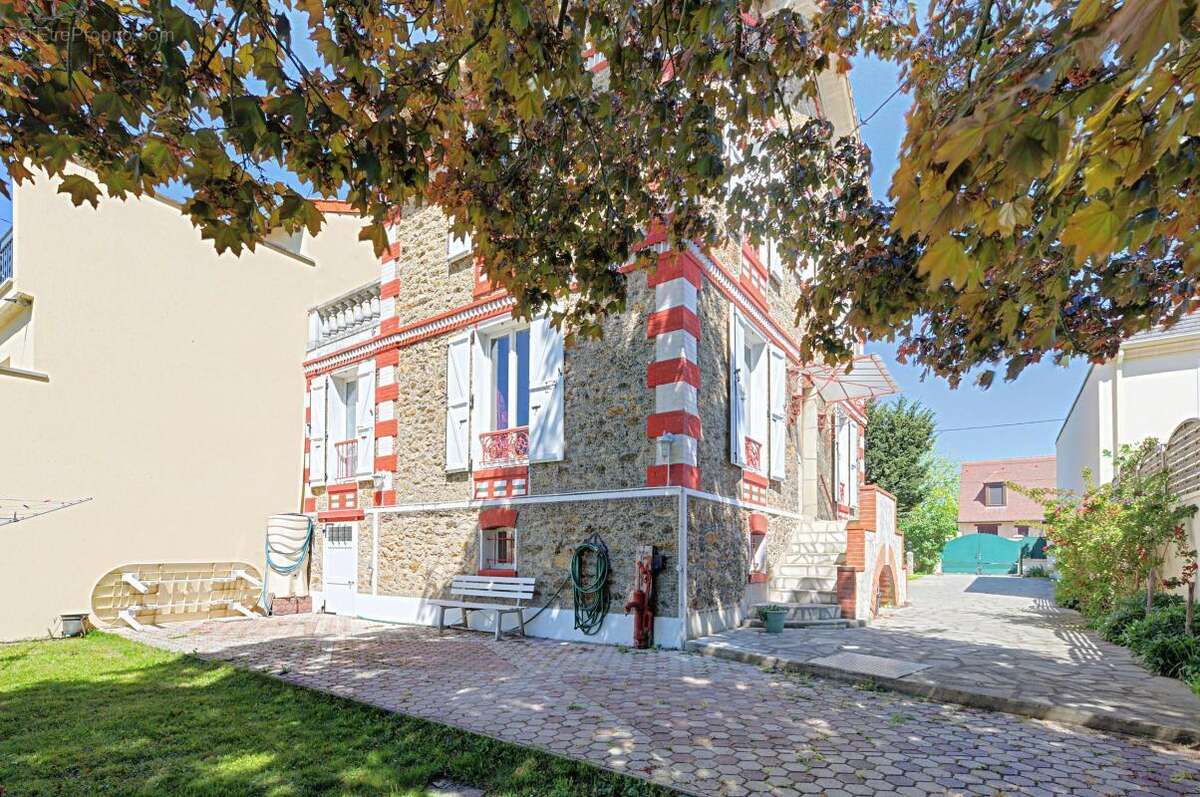 Maison à NEUILLY-PLAISANCE