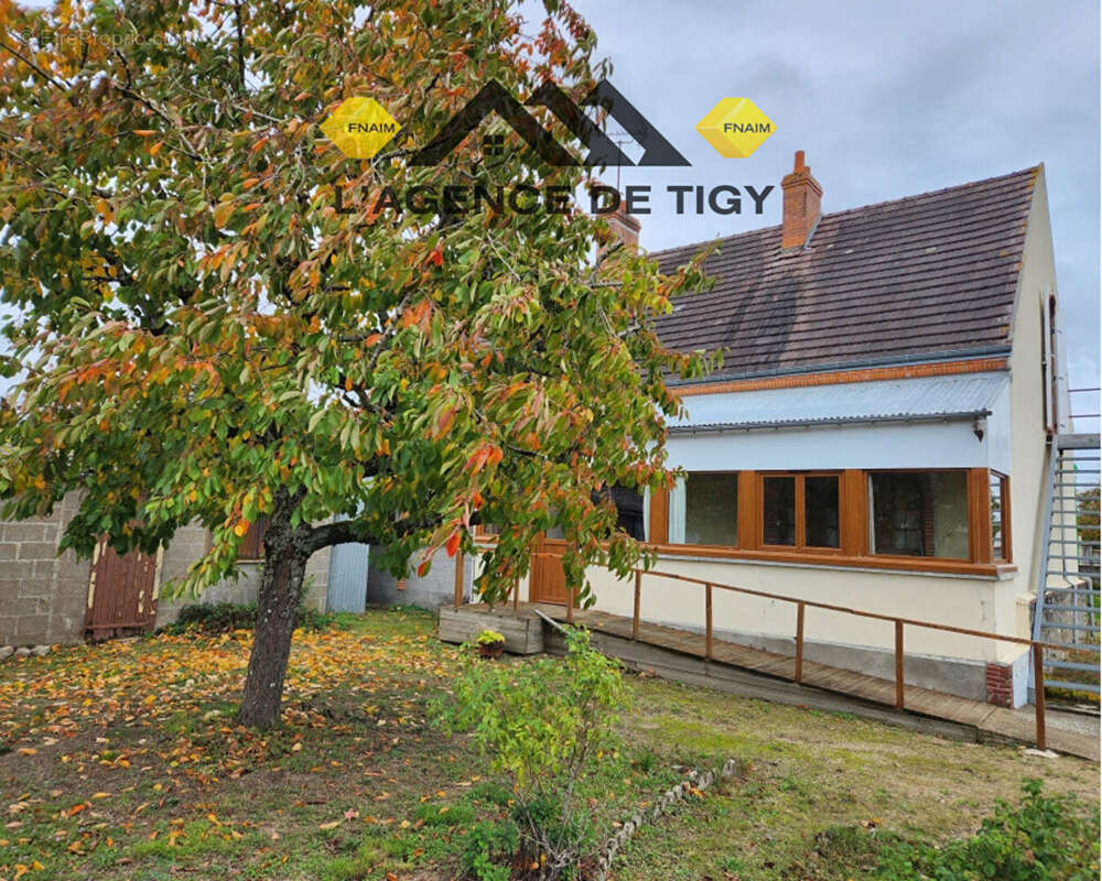 Maison à NEUVY-EN-SULLIAS