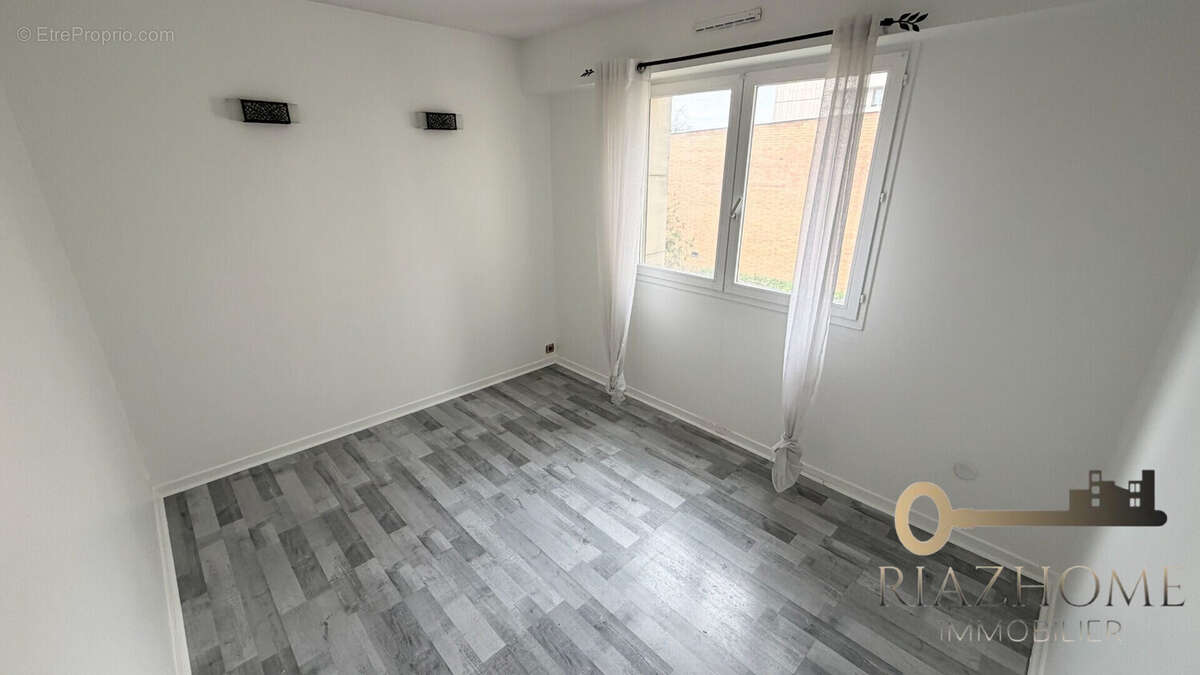 Appartement à LE BOURGET