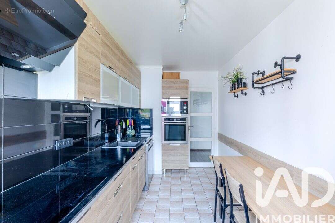 Photo 6 - Appartement à MONTIGNY-LES-CORMEILLES