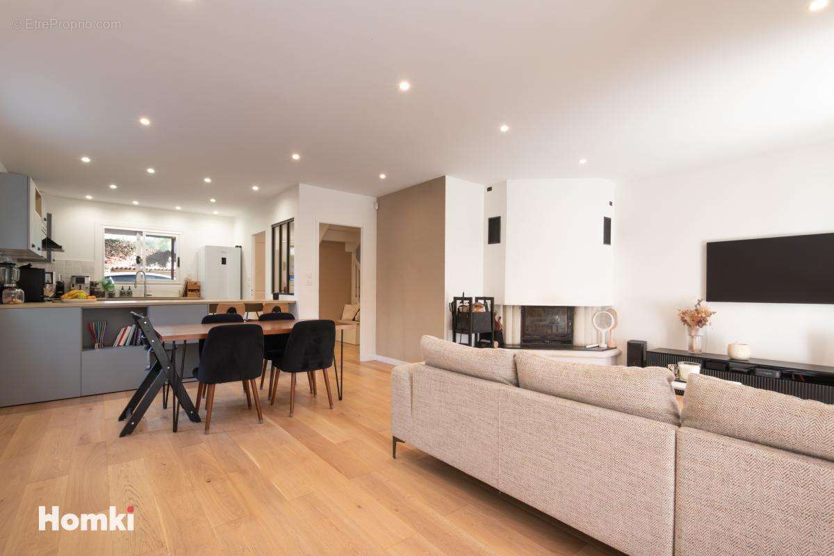 Maison à RILLIEUX-LA-PAPE