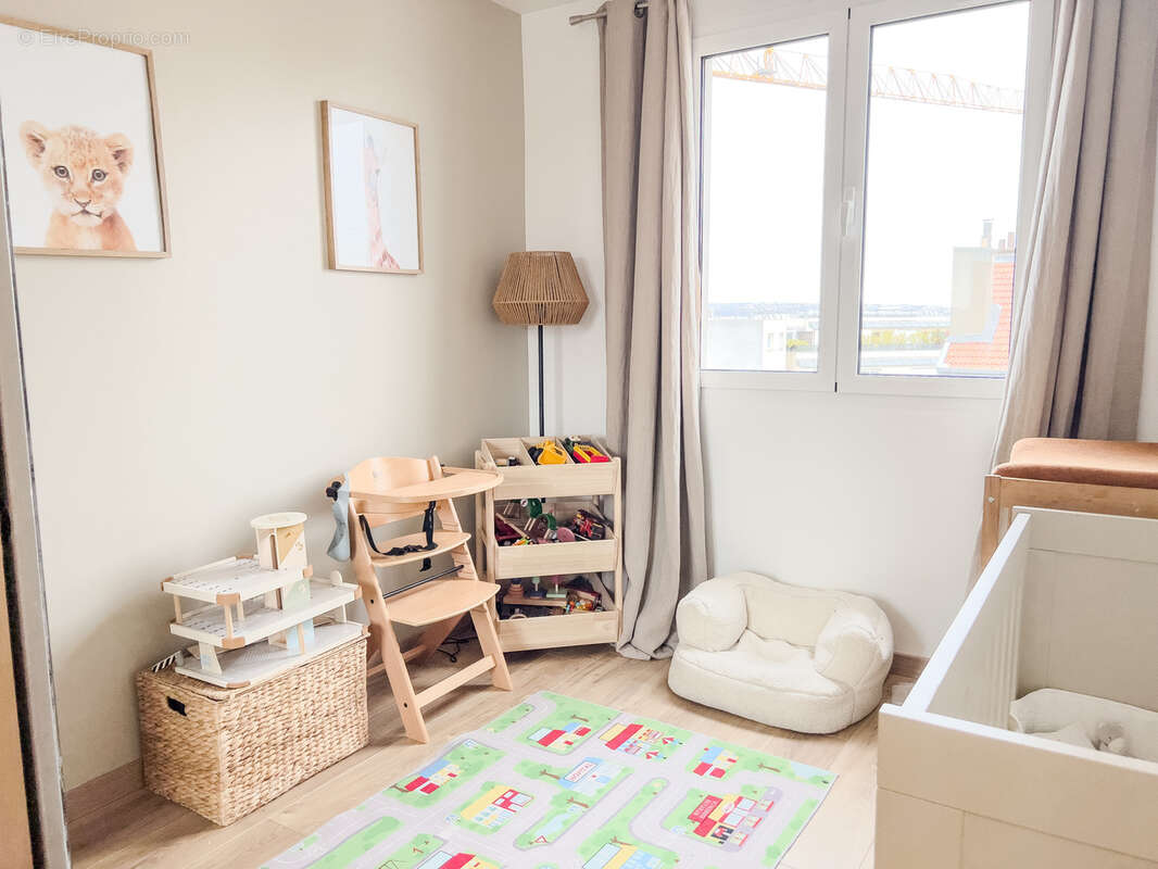 Appartement à ISSY-LES-MOULINEAUX